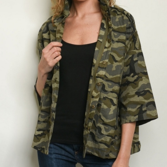 🌴CAMOUFLAGE JACKET🌴 - Picture 3 of 3